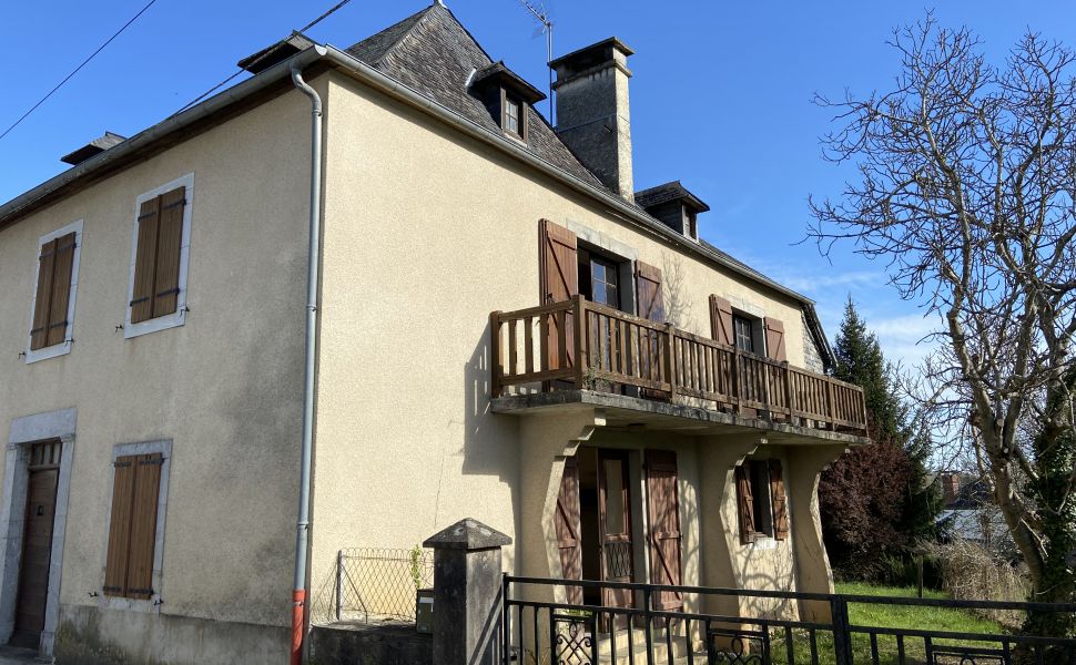 French property for sale - FCH1034